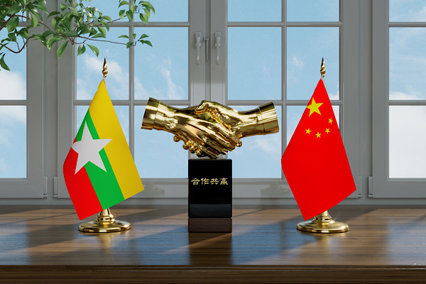 Çin ve Myanmar dışişleri bakanları Beijing’de görüştü<