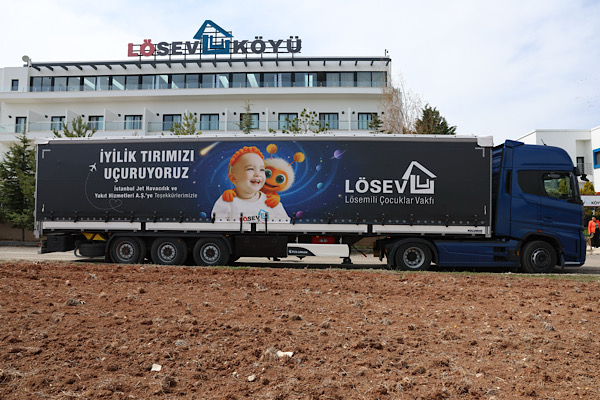 LÖSEV İyilikler Tırı yeniden yollarda<