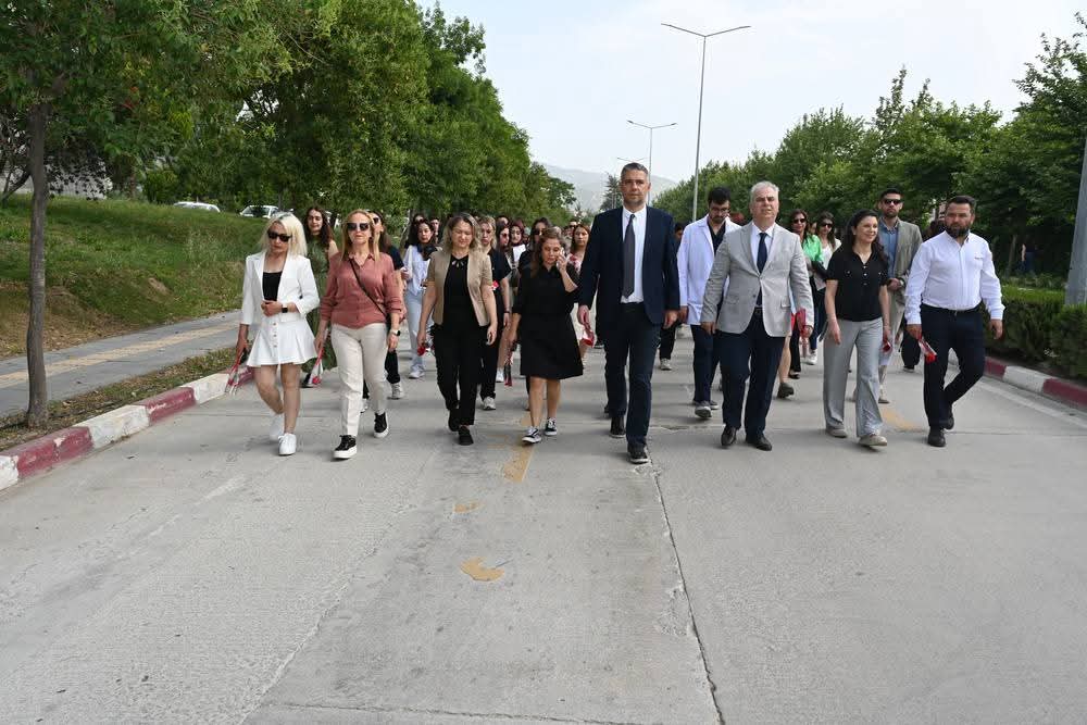 Hatay'da deprem şehitleri için sessiz yürüyüş