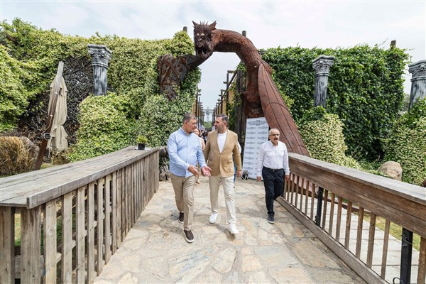 Başkan Tugay: Hepimizin İzmir'e borcu var<