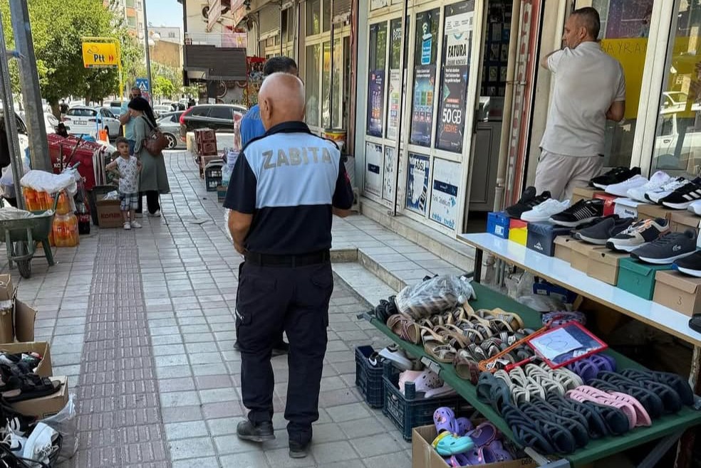 Mazıdağı Belediyesi'nden bayram öncesi kaldırım işgali uyarısı