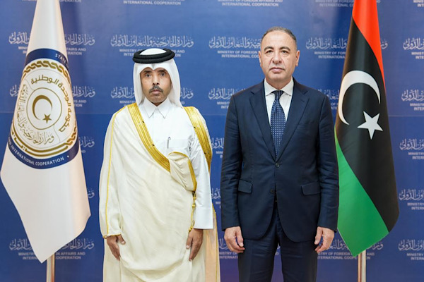 Libya Dışişleri Bakan Vekili Al Baour, Katar Büyükelçisi Al Dosari ile görüştü<