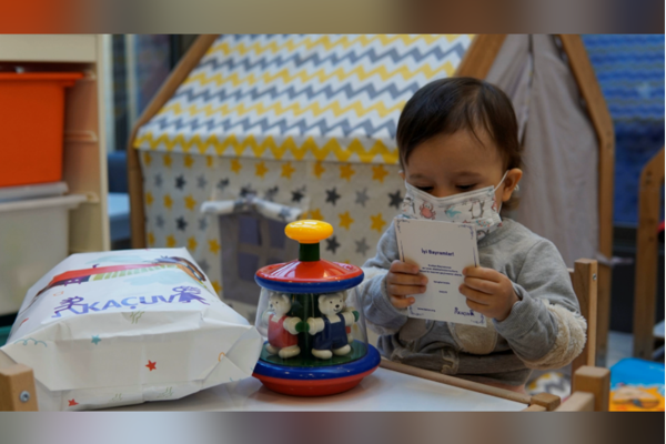 KAÇUV, ‘Hediyem Umut’ projesiyle kanser tedavisi gören çocukların hayatına dokunuyor<