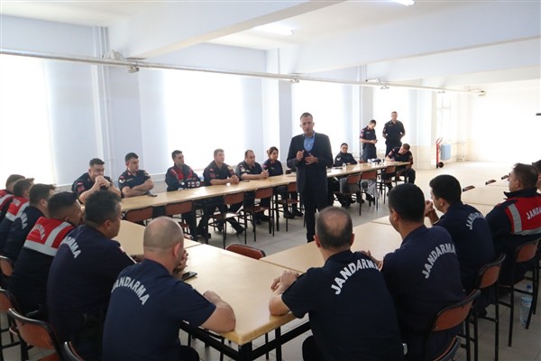 Düzce Belediyesi Evlilik Okulu eğitimlerini sürdürüyor<