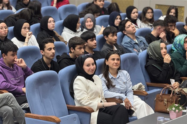Karabük’teki söyleşide yapay zeka konuşuldu<