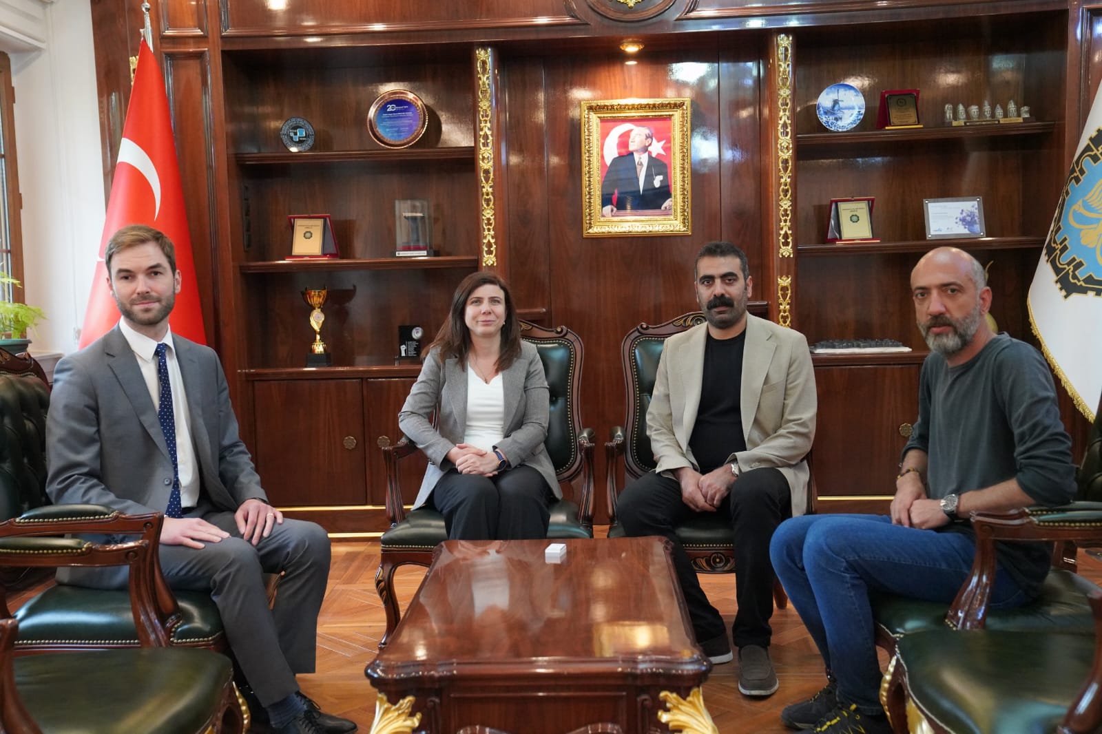 Bucak ve Hatun, Kanada’nın Ankara Büyükelçiliği Siyasi Daire Diplomatı Abonyi'yi ağırladı<
