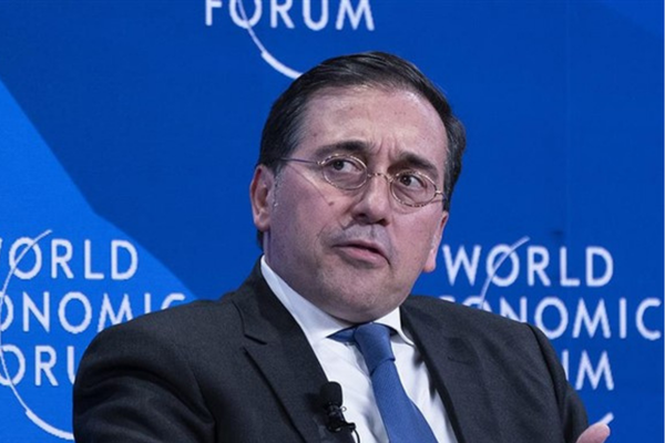 Albares: Berlin'deki saldırı hoşgörüye ve demokratik değerlere yöneliktir<