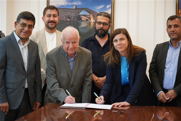 Surp Sarkis Kilisesi’nin restorasyonu için protokol imzalandı<