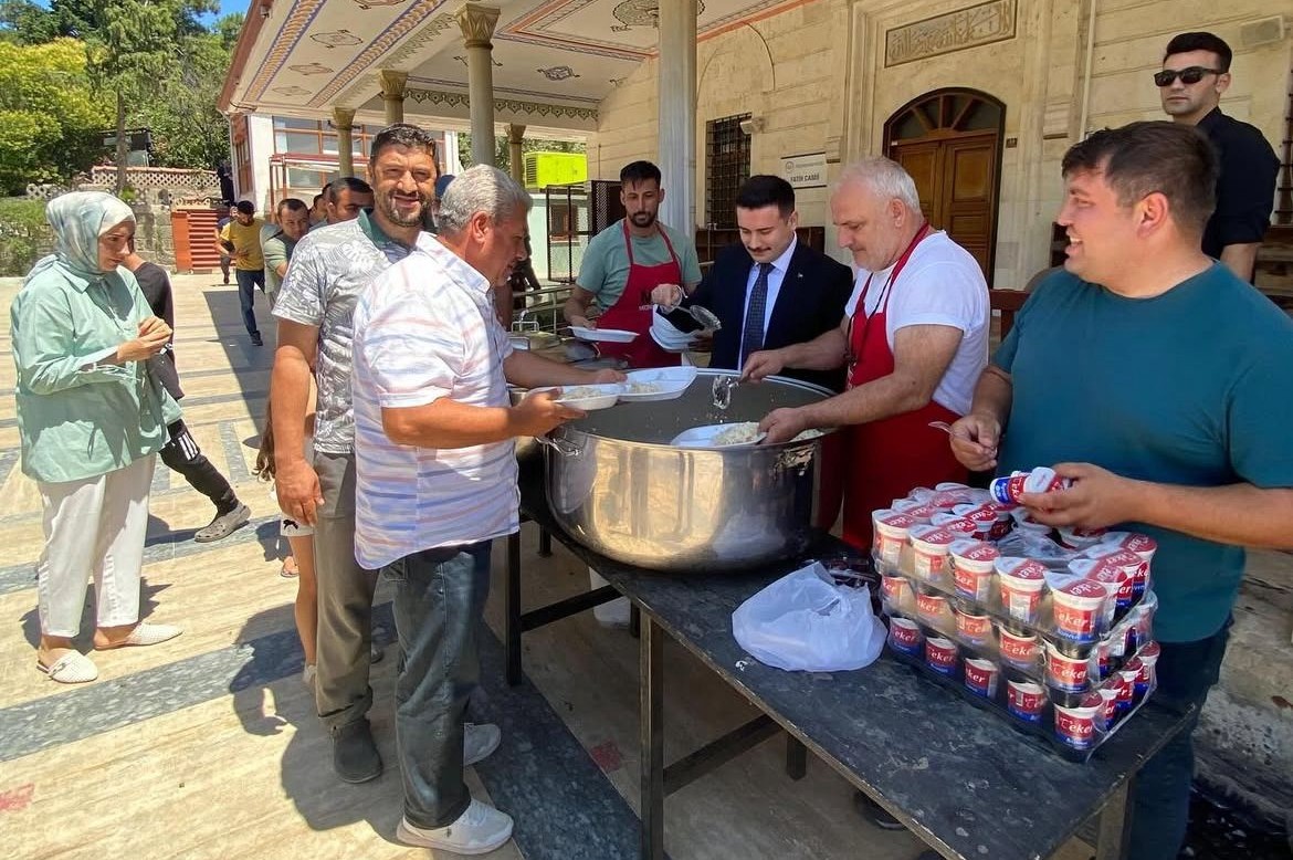 Gökçeada'da 15 Temmuz Şehitleri anısına yemek programı düzenlendi