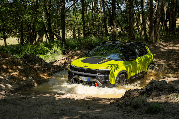 Jeep’ten Ekim ayında Avenger ve Compass modellerinde kampanyalı fiyatlar<