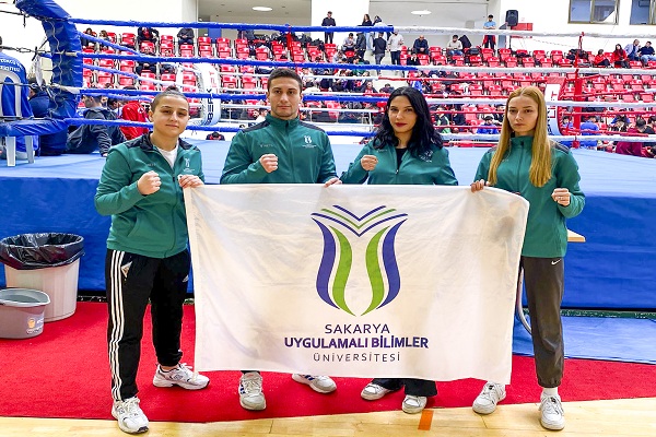 SUBÜ öğrencileri, Muay Thai Türkiye Şampiyonası’nda 4 madalya aldı
