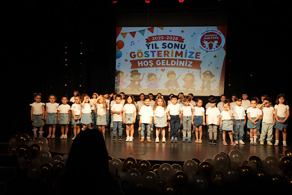 Maltepe Belediyesi kreşlerinde yıl sonu gösterileri düzenlendi<