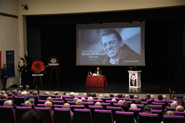 Başkan Genç: İz bırakan tüm devlet adamlarımızın hatıralarını saygıyla anıyorum<