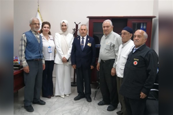 Esenyurt Belediyesi’nden bayram ziyareti <