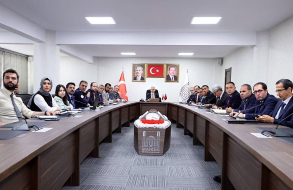 Mardin Büyükşehir Belediyesi’nde yatırım ve hizmet değerlendirme toplantısı yapıldı