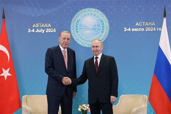 Putin ve Erdoğan Orta Doğu'da hızla kötüleşen durumu görüştüler