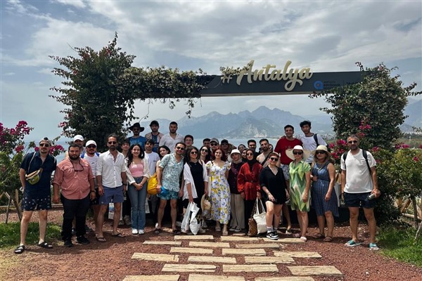 Antalya Büyükşehir, Ankaralı gençleri ağırladı 