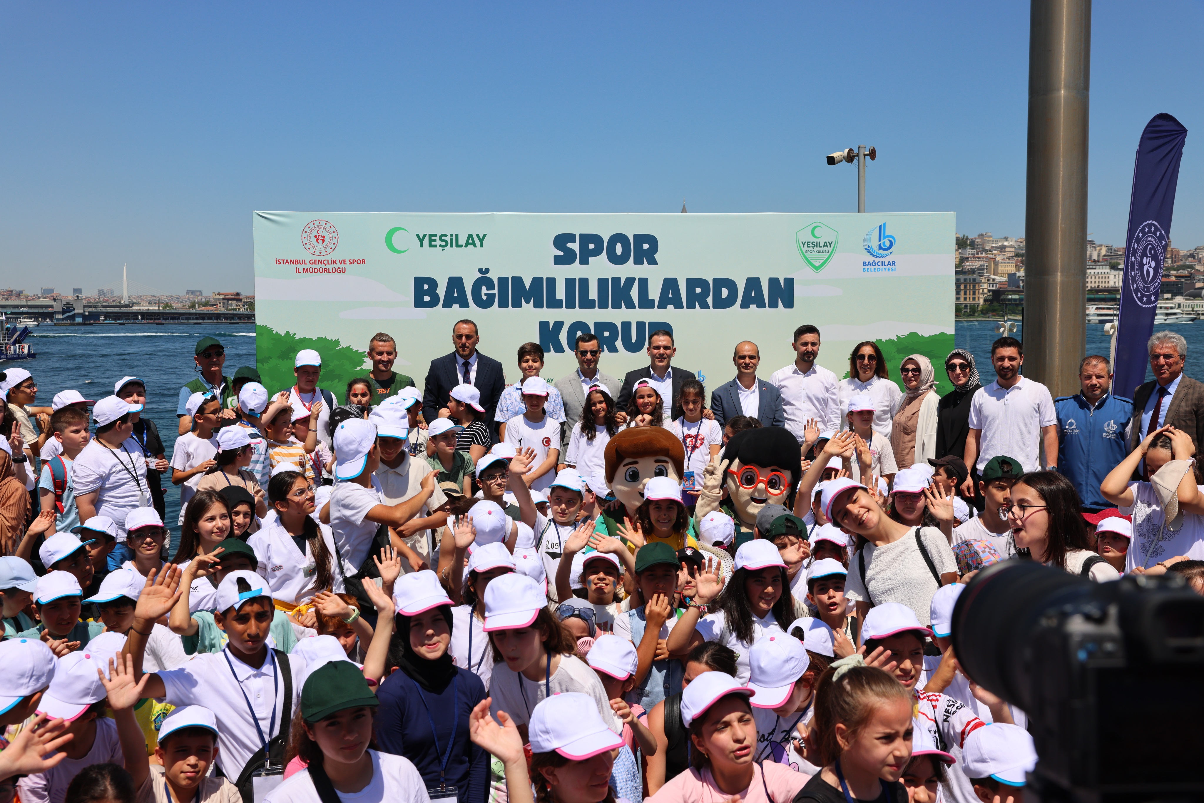 Yeşilay , Uyuşturucu ile Mücadele Günü kapsamında spor etkinliği düzenledi<