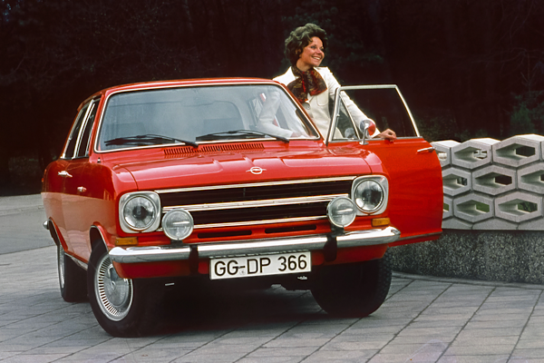 Opel Kadett B modeli 60. yılını kutluyor<