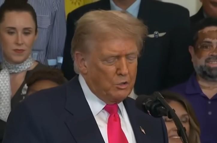 Trump, Çin ile ticaret anlaşmasının imzalandığını duyurdu<