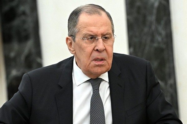  Lavrov, Batı'nın Ukrayna için planlarını ABD versiyonunun ''tecavüzü'' olarak niteledi<