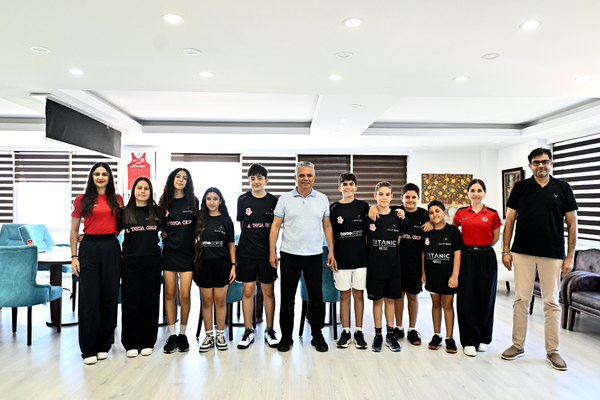 Muratpaşa Belediyespor Squash Takımı Türkiye Şampiyonası'nda
