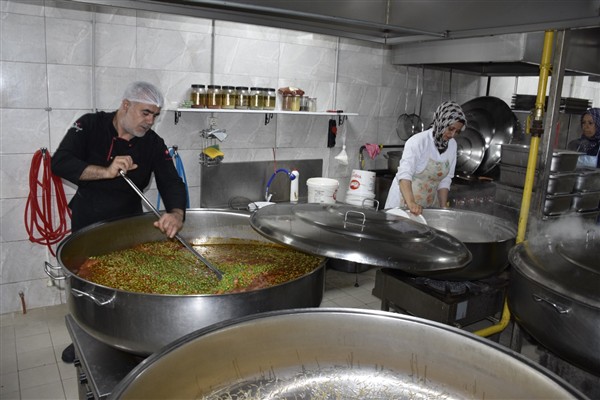 Karabatı: Dayanışma ruhu en güzel Karacabey’de yaşanıyor<