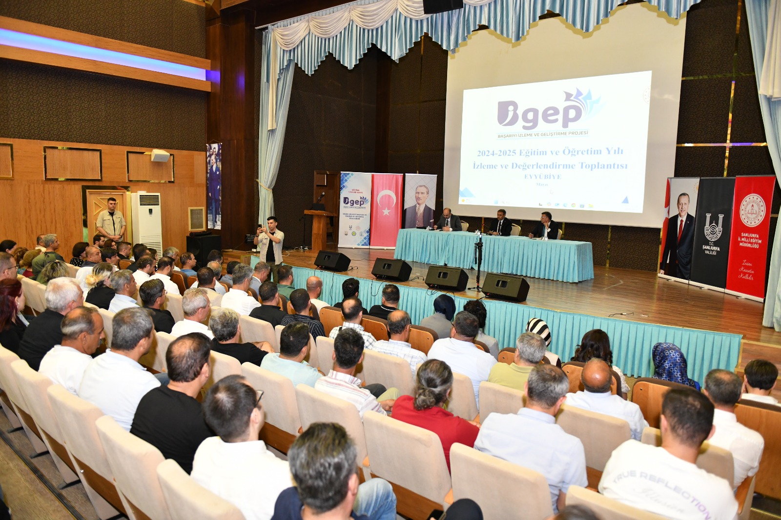 Şanlıurfa'da devamsızlık sorunu çözümüne MEB destek sunacak<