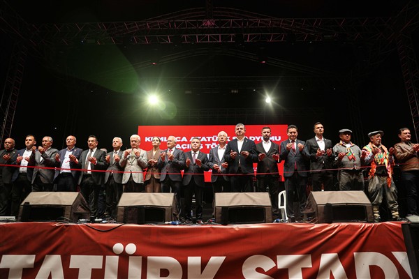Kumluca Atatürk Stadyumu’nun resmi açılışı gerçekleştirildi<