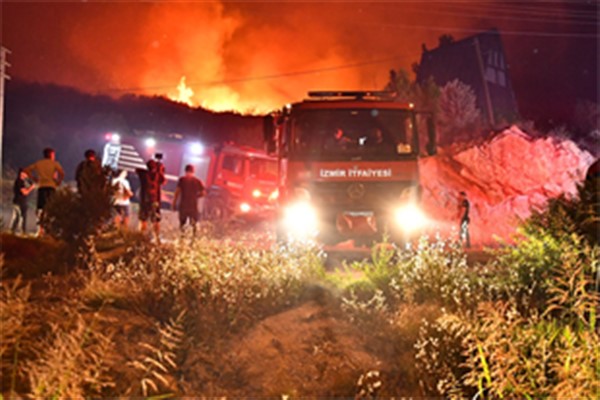 Seferihisar Mersin Alanı Mahallesi'ne itfaiyeden koruma kalkanı