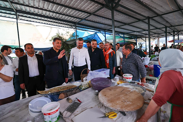 Tugay, Belenbaşı Mahallesi’nde vatandaşlarla buluştu<