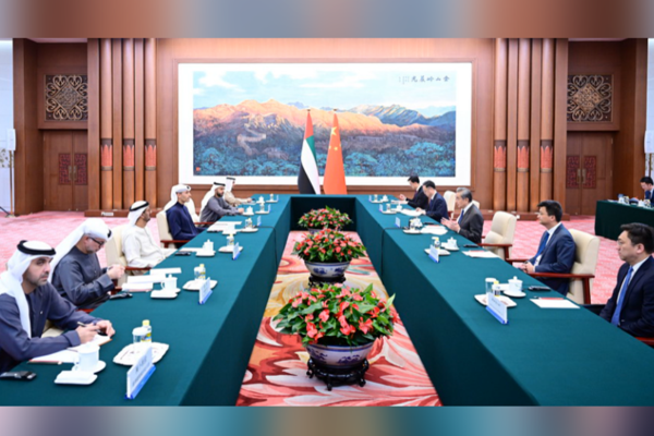 Wang Yi, BAE’nin Çin Özel Temsilcisi ile görüştü<