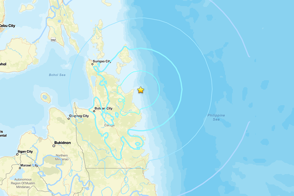 Filipinler'de deprem<