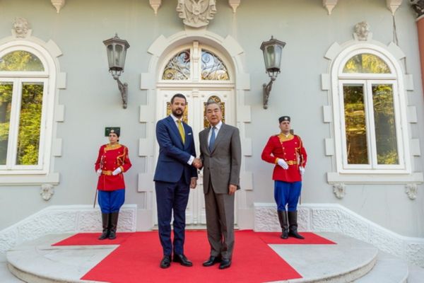 Çin’den Karadağ’a dışişleri bakanı düzeyinde ilk ziyaret<