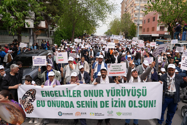 Diyarbakır’da Engelliler Onur Yürüyüşü gerçekleştirildi<
