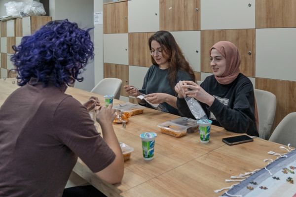 İzmir’de üniversiteli kız öğrenciler için aylık barınma ücreti 2 bin TL<