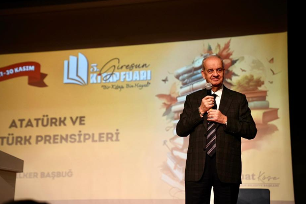 İlker Başbuğ, Giresun Kitap Fuarı’na konuk oldu