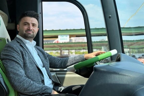 Bursaspor Kulübü Başkanı Çelik: Tüm yabancı dosyalarını kapattık<